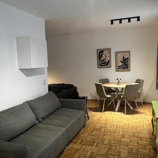 InnerCity Pearl, undefined