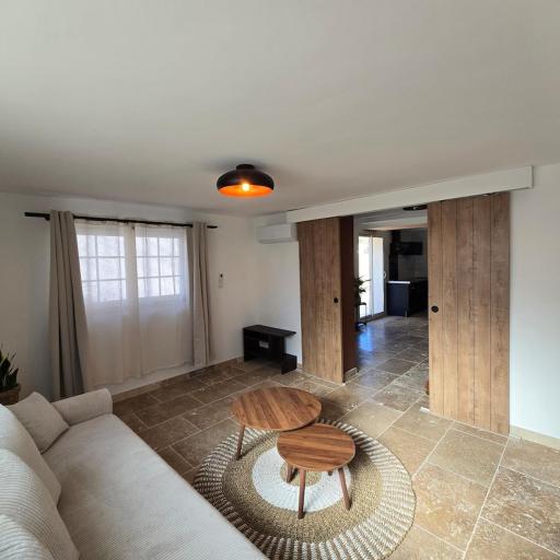 Bel appartement proche aeroport et Airbus, undefined