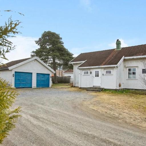 Cozy Room for Rent in Jessheim Ideal for 1 or 2 Persons with a Child, undefined