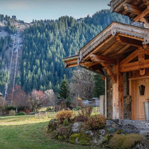 Chalet Woodline - OVO Network, undefined