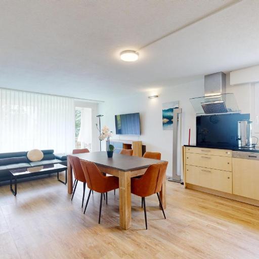 Großzügige 4 Schlafzimmer Wohnung in Davos Bergblick zentrale Lage, undefined