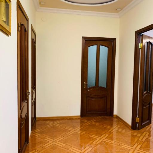 3 Rooms Apartment with Balcony in the Center, undefined