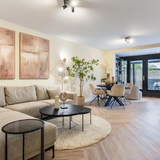 Gloednieuw en prachtig ingericht 3persoons appartement, undefined