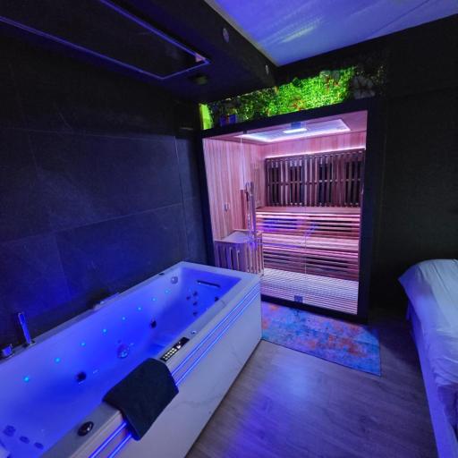 T2 Cosy spacieux Balneo Sauna Parking Noel, undefined