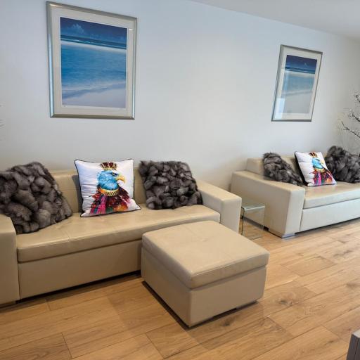 Brighton new home 2 double beds ev charger parking, undefined