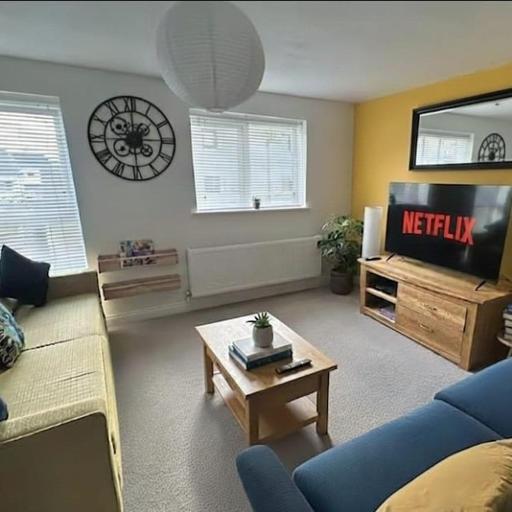 3B 6PP GreatParkTownHouse A1 J78 EV Parking WiFi, undefined
