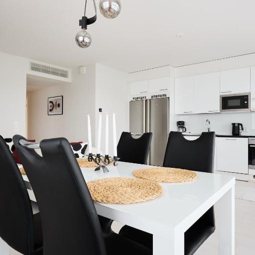 Family-friendly seaside apartment with sauna, WiFi, undefined