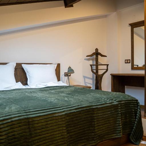 Вила Вяра, Надежда, Любов, undefined