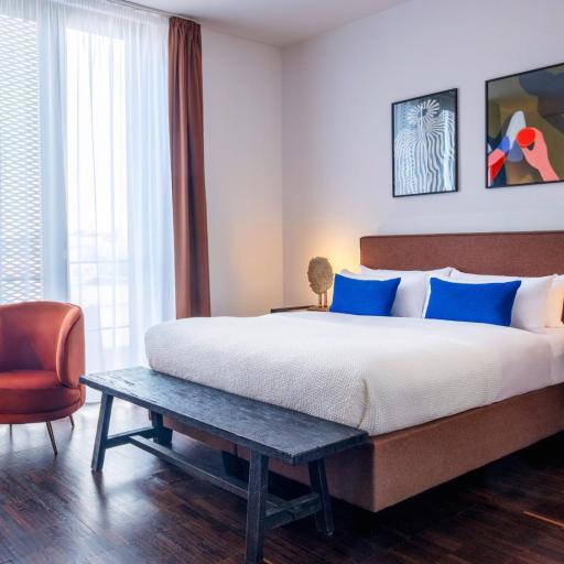 Numa Berlin Weinmeister, undefined