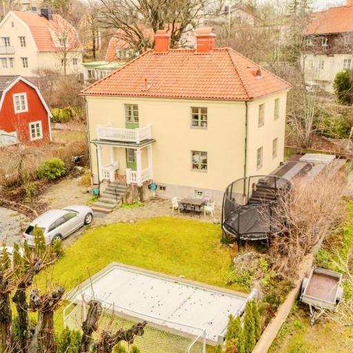 Spa & Pool Villa nära Mall of Scandinavia, undefined