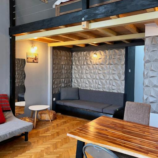 Twin Danube Lofts by Chain Bridge, undefined