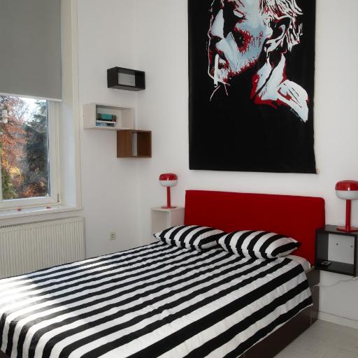 Nice and Sweet Art Apartment - self check in, undefined