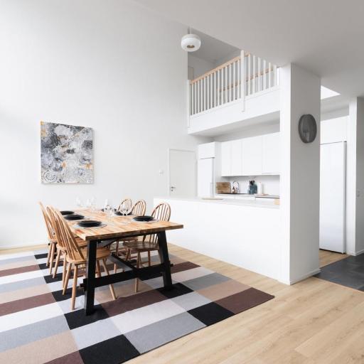 Glorious semi-detached house, with yard, sauna, parking with charging, undefined