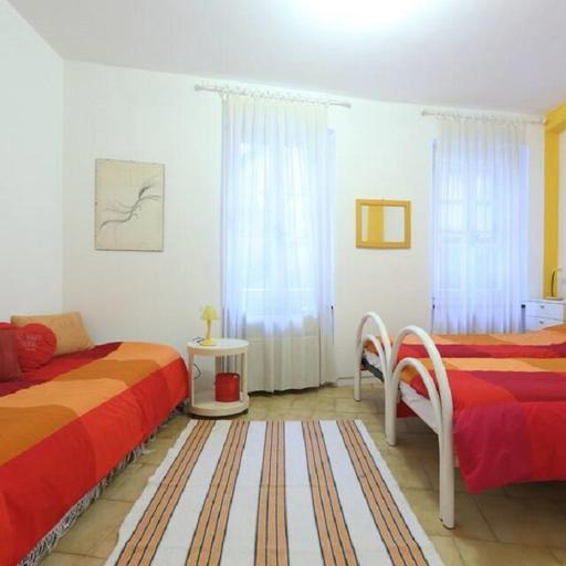 Basuetta Apt in historIcal center with AC, undefined