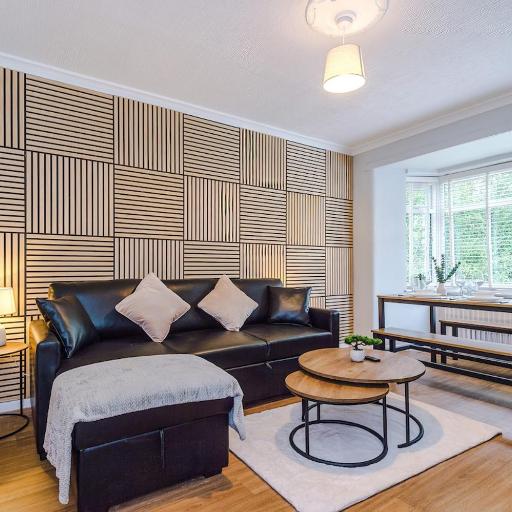 2BR House By Eason Stays Short Lets Wythenshawe, undefined