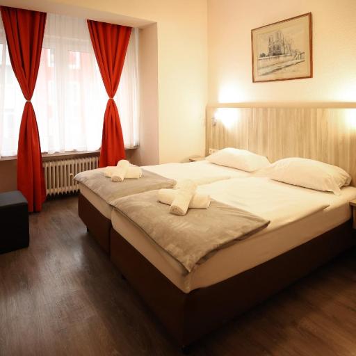 Hotel Paris, undefined