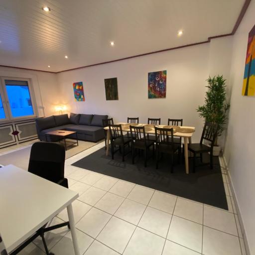 Kaiserviertel Gastromeile, City, Messe & Stadionnah, undefined