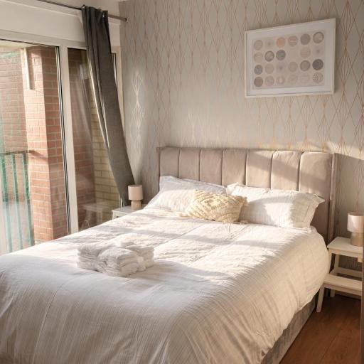 Modern 2 Bedroom Apartment in Manchester Centre With Free WiFi, undefined