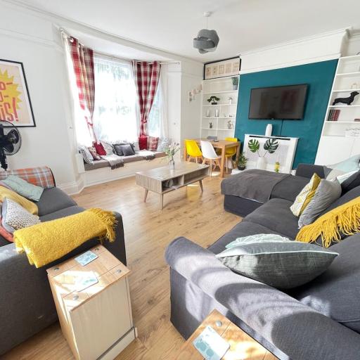 Queens - Cosy Central Apartment - JTAP Properties, undefined