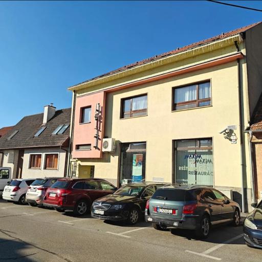 Hotel Maxim, undefined