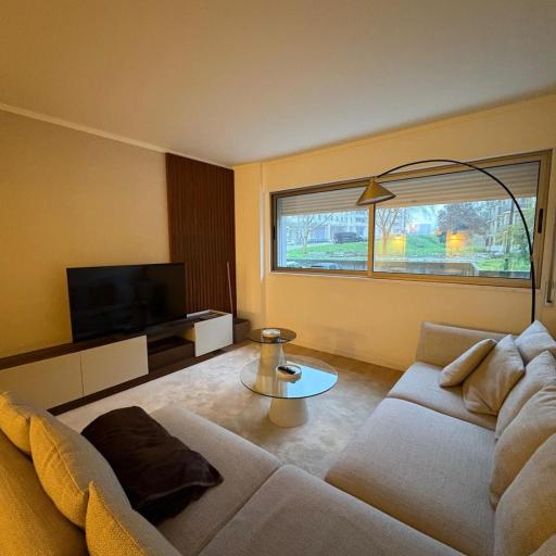 2BR Retreat in Lumiar near airport w Patio, undefined