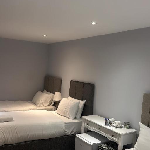 Edinburgh West Residence, undefined