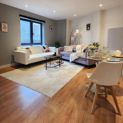 Modern 1BR - Spacious - Ground Floor, undefined