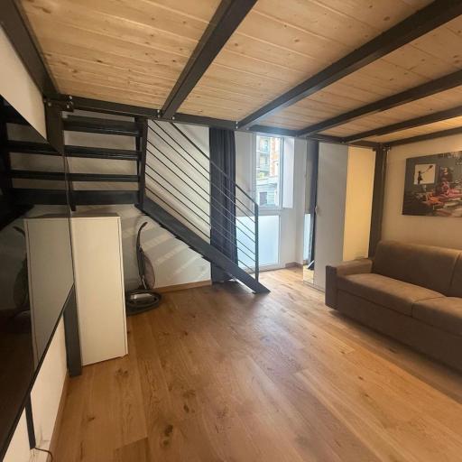 Semplice alloggio comodo a tutti i servizi in zona crocetta, undefined