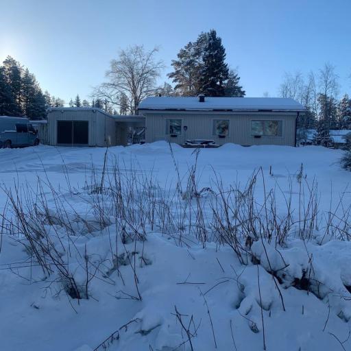 Detached house along the Kiiminkijoki river, undefined