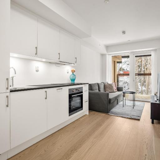 Nice Flat Close to Airport, City Centre, Train & Shopping Mall, undefined