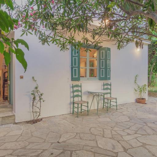 Lago Skiathos Art Residency & Guest House, undefined