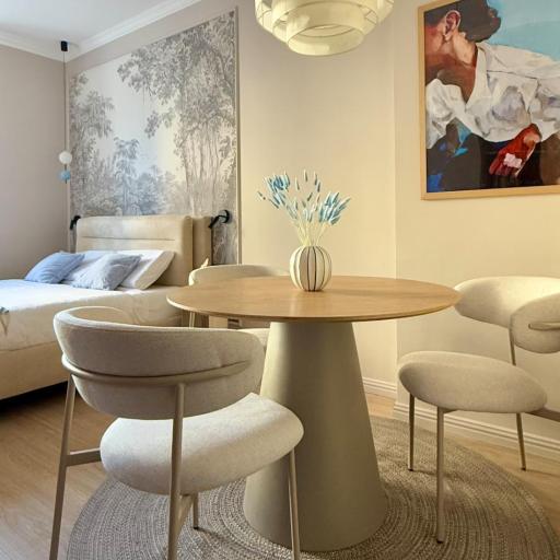 Cloud 9 boutique Studio by the Opera, undefined