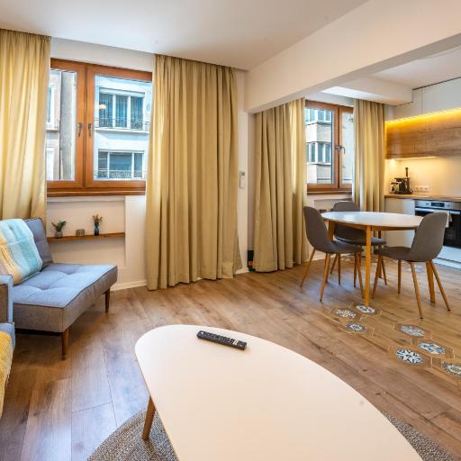 The Secret Garden 2 Bedroom Apartment next to NDK, undefined