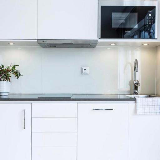 SKY TOWER GOLDEN 30 with JACUZZI & SAUNA, undefined