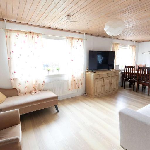 Cozy Apartment in the Heart of Torshavn - 6 Sleeps, undefined