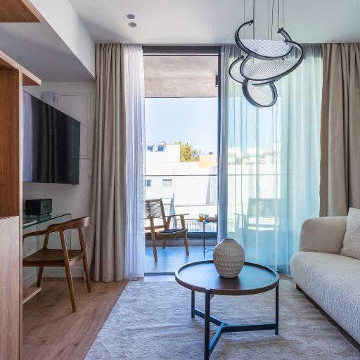 Central Limassol Studio w Balcony Near Beach, undefined