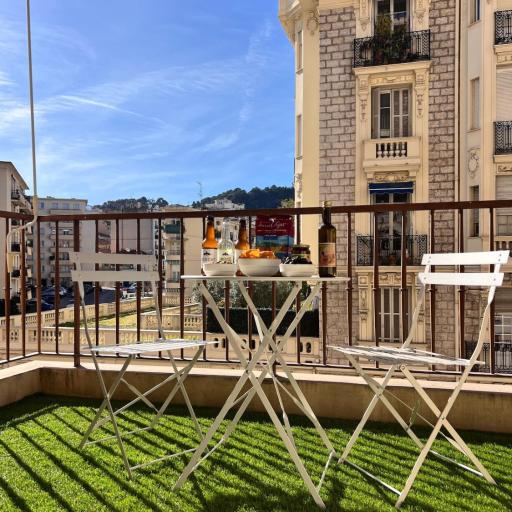 Charme niçois, 15min de la mer, 3 chambres, climatisation, terrasse, undefined
