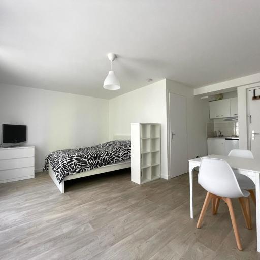 Hyper centre, rue piétonne, calme et lumineux, undefined