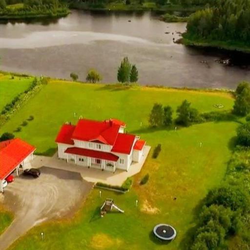 Riverside Lodge Oulu - 8 rooms - Private Beach, undefined