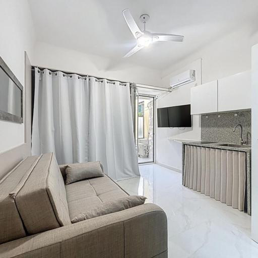Elegant Riviera Studio in Central Nice, undefined