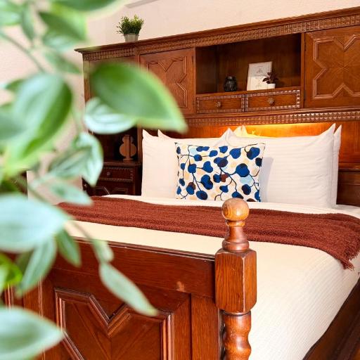 Timeless Stay - Stylish 2BR near Unirii & Cathedral, undefined