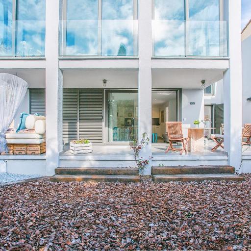 Flateli Montjuïc, undefined