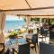 Iris Beach Hotel