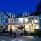 The Kennebunk Inn