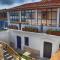 La Tozi Hotel