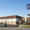 Travelodge Inn & Suites by Wyndham Muscatine