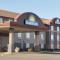 Days Inn & Suites by Wyndham Thunder Bay