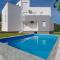 Kevin-Talisa Villa