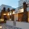 Tinos Suites & Apartments