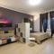 Aliska's home